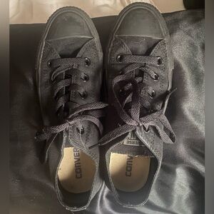 Black Converse Size 6